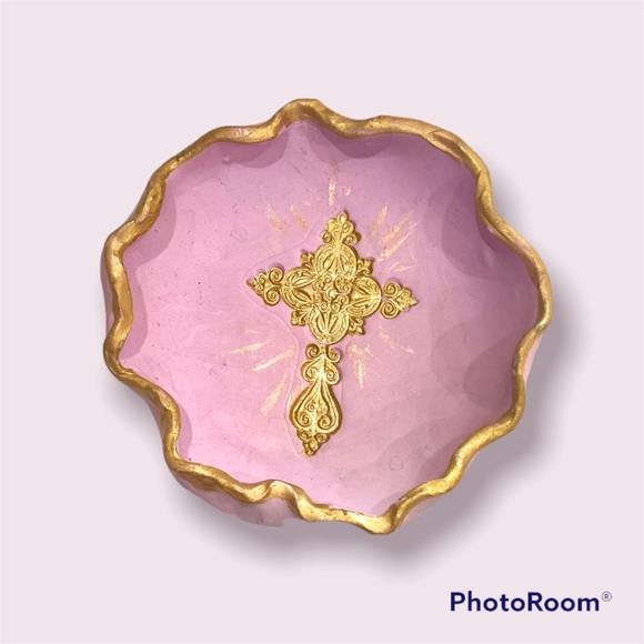 Round Pottery Pink Trinket Tray Dish Embossed With Gold Cross Handmade - Picture 2 of 3